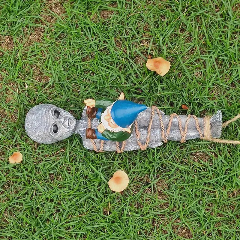 Unique Gnome Grab Alien Statue Garden Decor